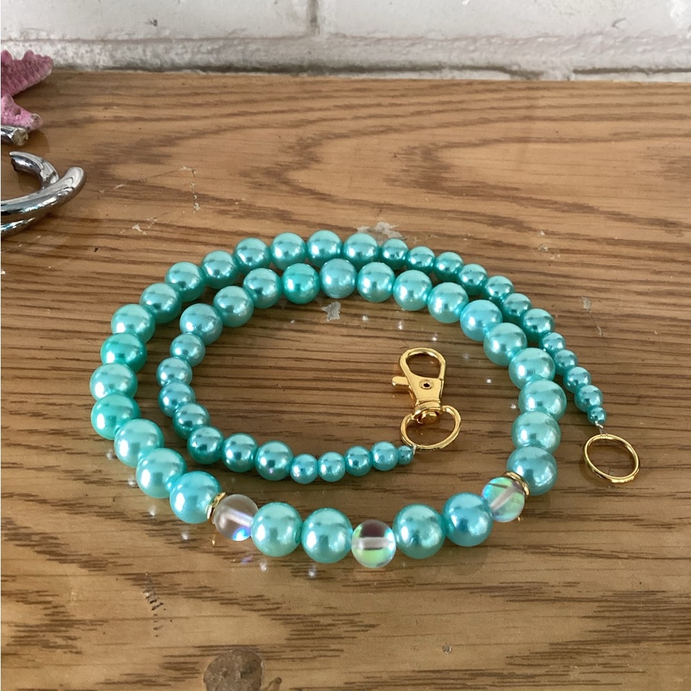Men’s Aqua Pearl Moonstone Necklace - Picture 2 of 3